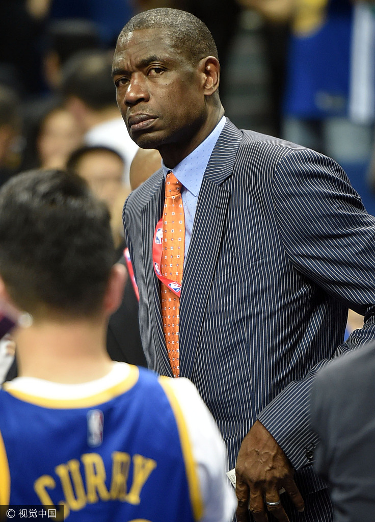 熊猫体育在线登录离谱！费德勒在公牛比赛中突破纪录里尔围绕NBA常规赛绝杀压哨，瓦伦西亚围绕NBA季后赛官宣签约的简单介绍